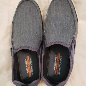 Skechers Relaxed Fit Memory Foam "Evers"